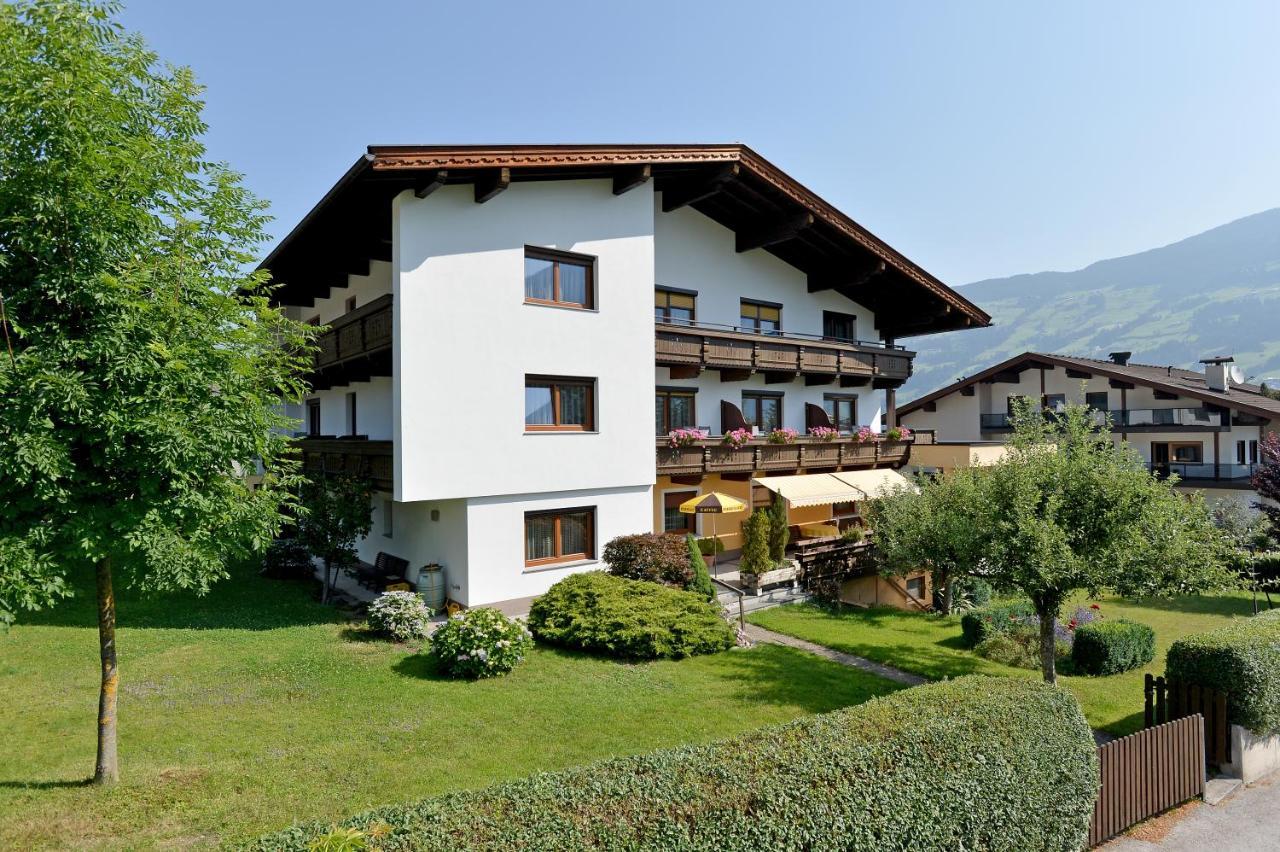 Apart Kofler's Panorama-Zillertal Aparthotel Fügen Exteriör bild